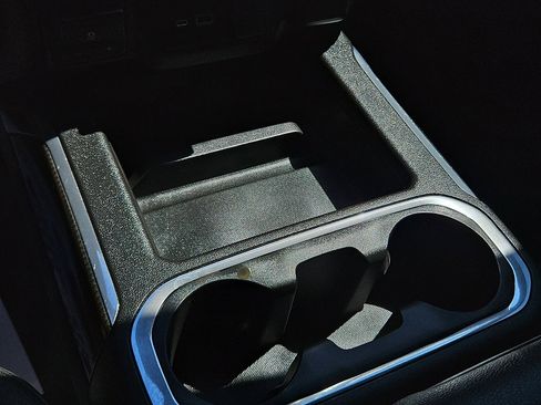 Used 2021 Chevrolet Silverado 1500 LT Trail Boss w/ Convenience Package II AWD/4WD image 23