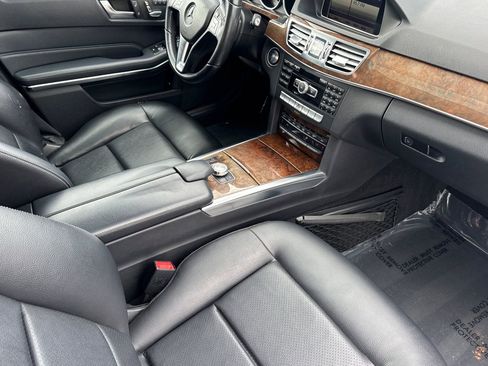 Used 2014 Mercedes-Benz E 350 Sedan image 16