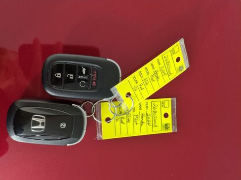 Certified 2024 Honda Pilot Elite image 32