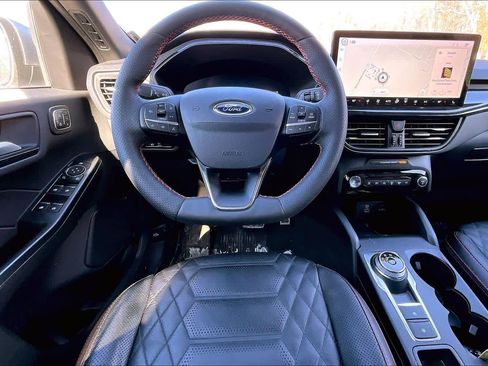 Used 2023 Ford Escape ST-Line Elite w/ Premium Technology Package image 6