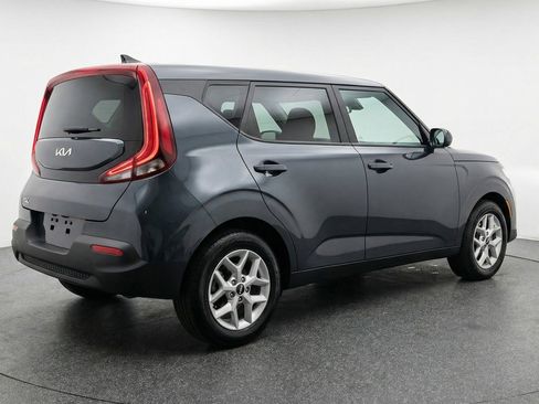 Used 2025 Kia Soul LX w/ LX Technology Package image 9