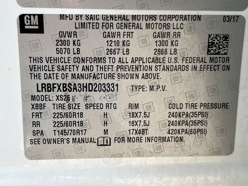 Used 2017 Buick Envision Essence FWD image 34