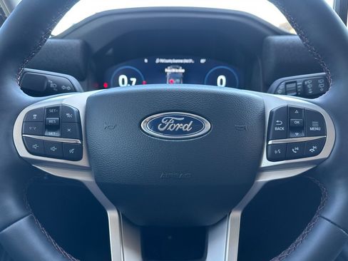 New 2026 Ford Explorer Active w/ Active Comfort Package RWD image 24