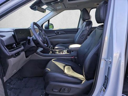 Used 2025 Kia Carnival SX image 17