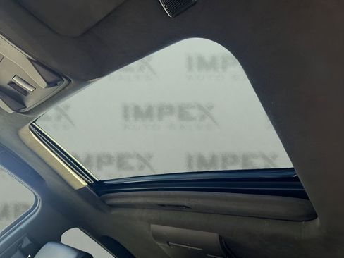 Used 2019 Cadillac Escalade Platinum image 12