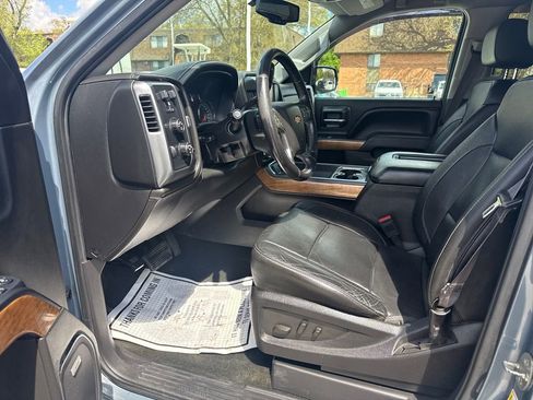 Used 2016 Chevrolet Silverado 1500 LTZ w/ LTZ Plus Package AWD/4WD image 30