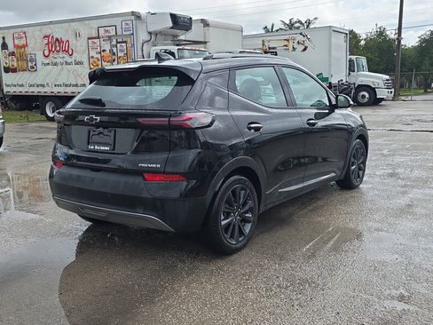 Used 2022 Chevrolet Bolt EUV Premier w/ Launch Edition FWD image 7