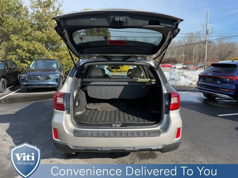 Used 2017 Subaru Outback 2.5i Limited image 23