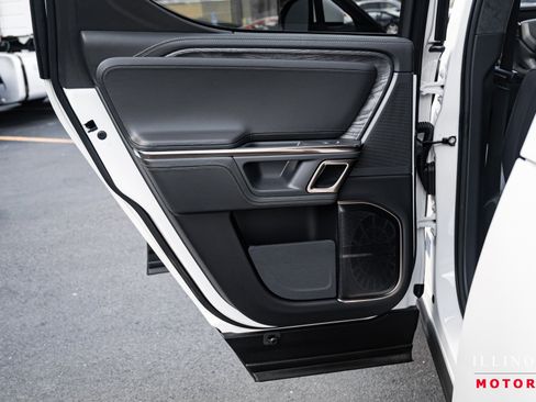 Used 2022 Rivian R1T Adventure image 31