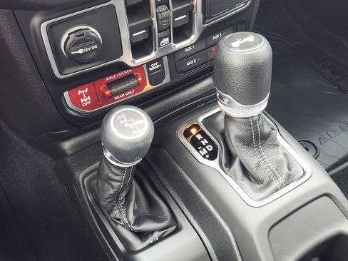 New 2026 Jeep Wrangler Unlimited Sport AWD/4WD image 19