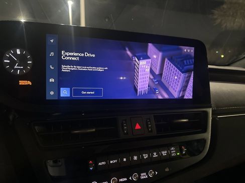 Used 2023 Lexus ES 350 w/ Premium Package image 11