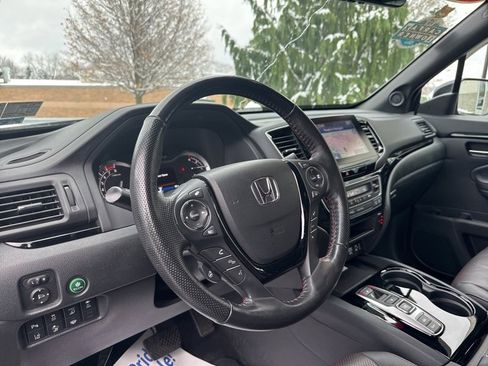 Used 2023 Honda Ridgeline Black Edition image 12