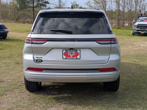 New 2026 Jeep Grand Cherokee Limited AWD/4WD image 6