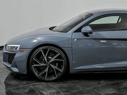 Used 2023 Audi R8 V10 performance image 6