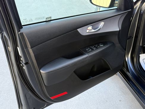 Used 2024 Kia Forte LXS image 18