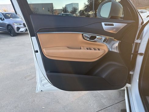 Certified 2023 Volvo XC90 B6 Ultimate image 21