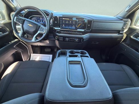 Used 2025 Chevrolet Silverado 1500 LT image 17
