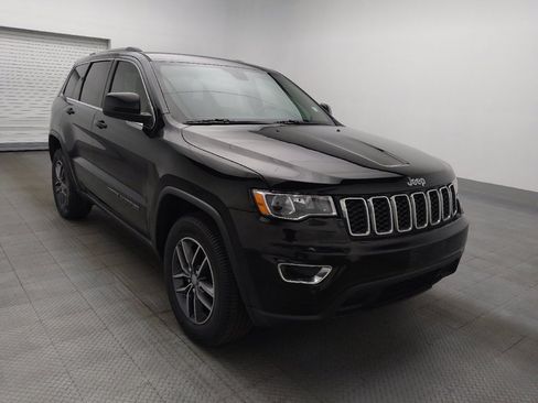 Used 2018 Jeep Grand Cherokee Laredo image 13