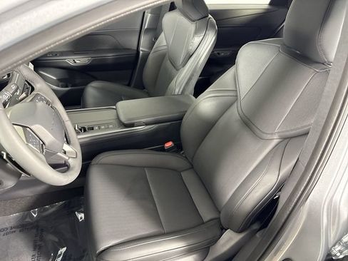 Certified 2026 Lexus ES 350e w/ Convenience Package FWD image 19