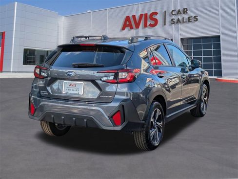 Used 2024 Subaru Crosstrek 2.0i Premium image 6