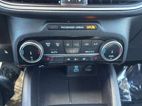 Certified 2022 Ford Escape SE w/ Convenience Package image 21