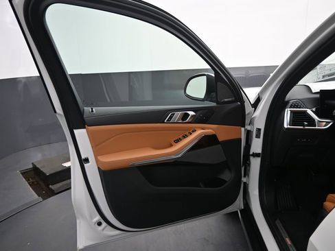 New 2026 BMW X5 sDrive40i RWD image 5