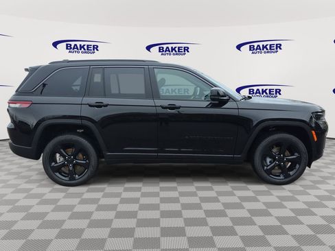 New 2026 Jeep Grand Cherokee Limited AWD/4WD image 2