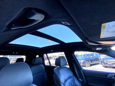Used 2021 BMW X7 xDrive40i w/ M Sport Package image 13