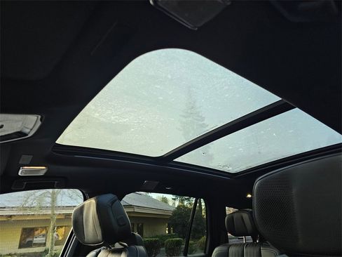 New 2026 Cadillac Vistiq Sport image 18