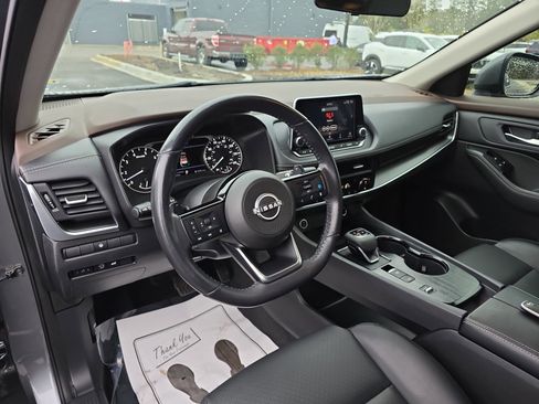 Used 2023 Nissan Rogue SV w/ SV Premium B Package image 17