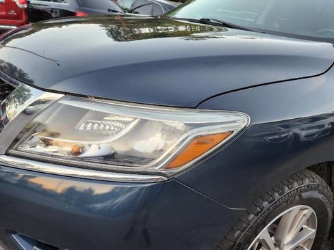 Used 2015 Nissan Pathfinder SV w/ Cargo Package image 22