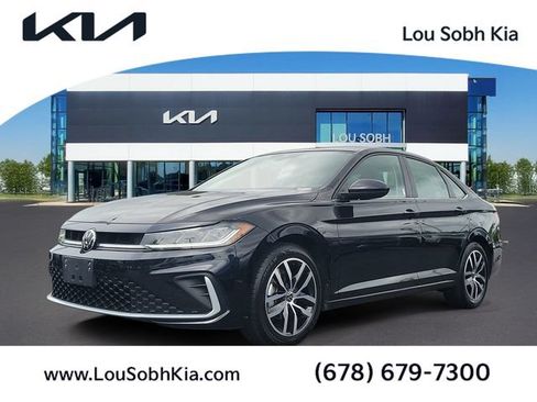 Used 2025 Volkswagen Jetta SE FWD image 1