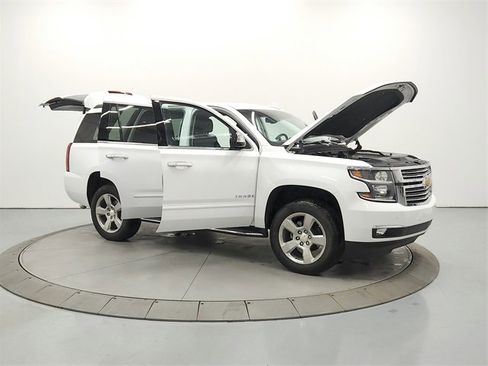 Used 2019 Chevrolet Tahoe Premier image 9