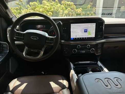 Used 2025 Ford F250 King Ranch w/ Chrome Package image 40