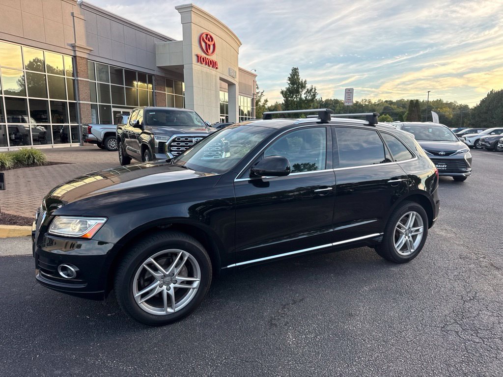 Used 2016 Audi Q5 2.0T Premium Plus w/ Technology Package AWD/4WD image 4