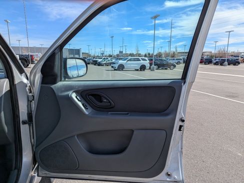 Used 2003 Ford Escape XLT FWD image 33