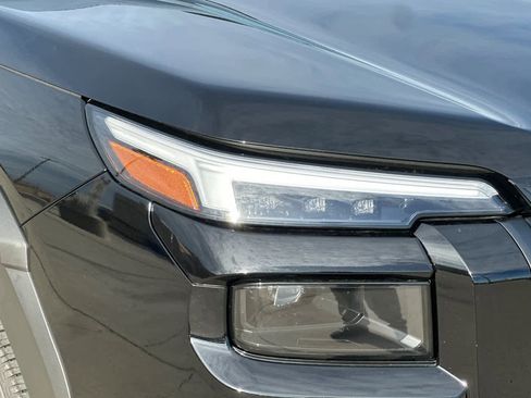 New 2026 Subaru Outback Limited XT image 32