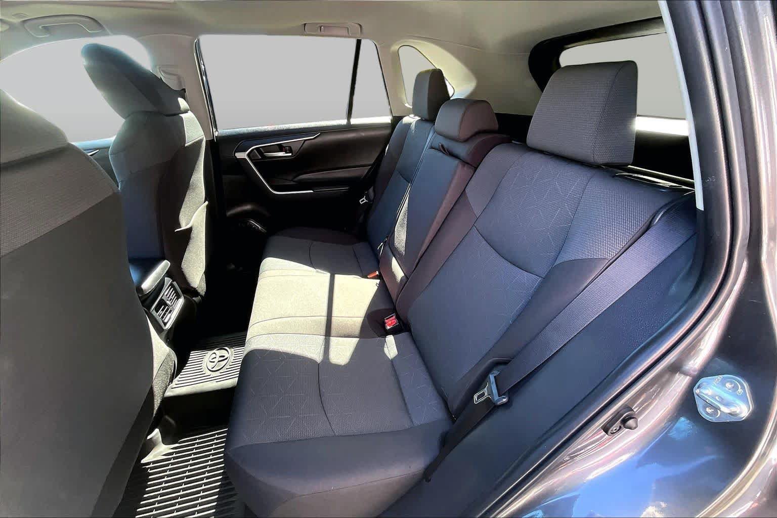 Used 2024 Toyota RAV4 XLE w/ Convenience Package AWD/4WD image 20