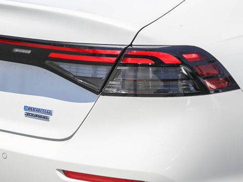 Used 2024 Honda Accord Touring image 11