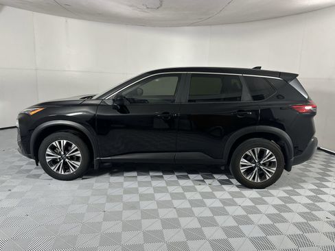 Used 2023 Nissan Rogue SV image 5