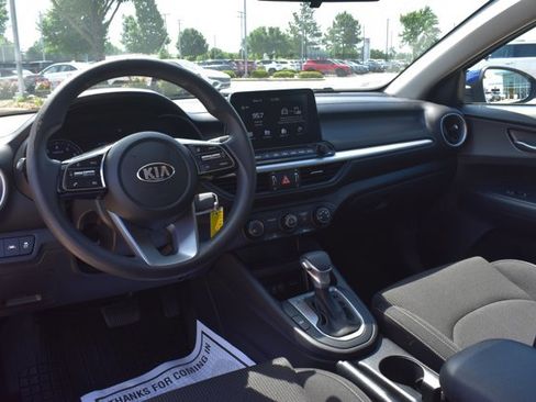 Used 2021 Kia Forte LXS FWD image 16