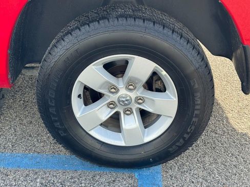 Used 2018 RAM 1500 Express image 10