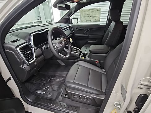 New 2026 GMC Canyon Elevation w/ Convenience Package RWD image 10
