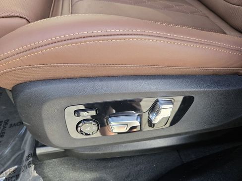 New 2026 BMW X5 xDrive40i w/ Executive Package image 26