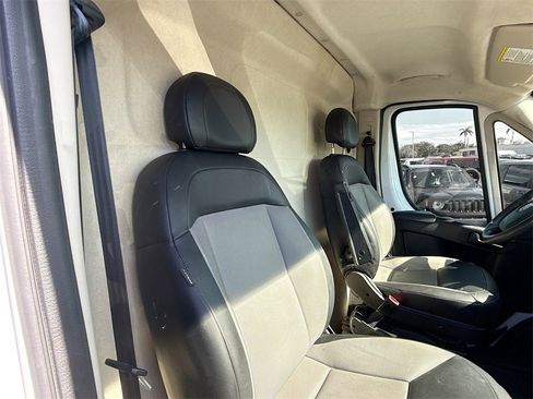 Used 2017 RAM ProMaster 1500 image 32