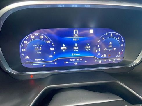 Used 2023 Chevrolet Tahoe Z71 w/ Luxury Package image 9