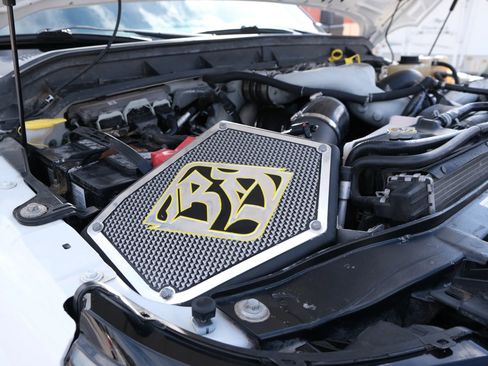 Used 2015 Ford F350 Lariat w/ Lariat Interior Package image 72