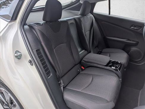 Used 2018 Toyota Prius Prime Plus image 19