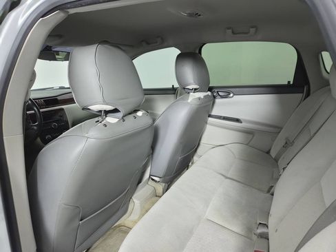 Used 2011 Chevrolet Impala LT FWD image 20