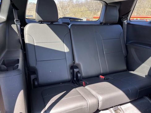Used 2019 Chevrolet Traverse RS image 21